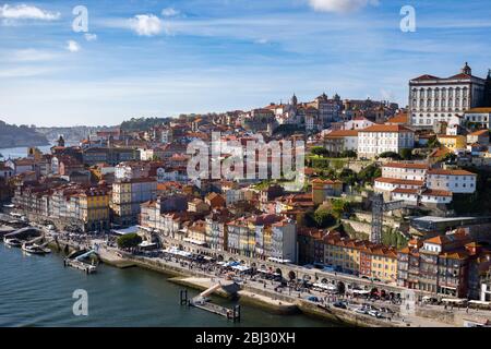 Die historische Flussfront der Ribeira Region von Porto, Portugal Stockfoto