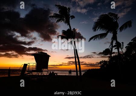 Hawaii - Sonnenuntergang Poipu Strand Kauai Stockfoto