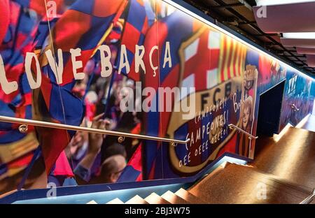 Spieler Tunnel führt zum Spielfeld im Camp Nou Stadion in Barcelona. Stockfoto