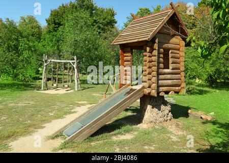 Kinderspielplatz im Park Stockfoto
