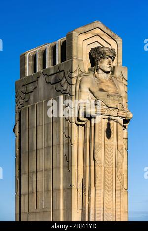 Statue der Wächter des Transports auf der Hope Memorial Bridge in Cleveland. Stockfoto