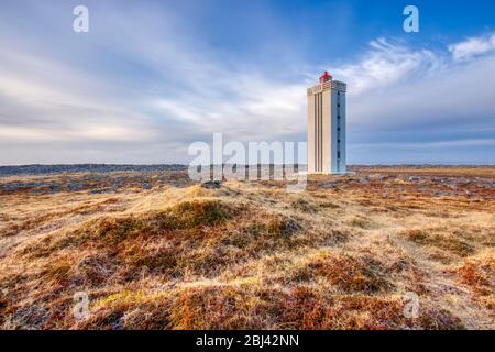 Hraunhafnartangi Lighthouse, Raufarhofn/Island; 18. April 2017. Der Hraunhafnartangi Leuchtturm ist der nördlichste Leuchtturm Islands. Es befindet sich in einem Stockfoto