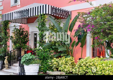 Ein Mano Luxus-Souvenirladen in Naples in Florida. Stockfoto