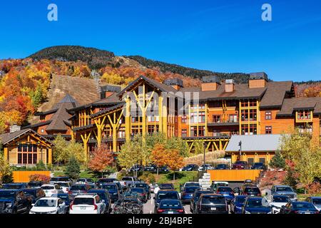 Die Lodge im Spruce Peak Skigebiet in Vermont. Stockfoto