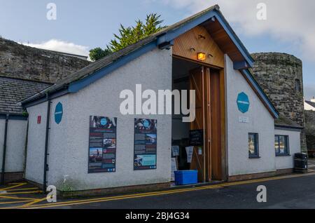 Conwy, Wales, UK : Jan 25, 2020: Conwy Muscheln sind Einzelhändler von frischen Meeresfrüchten Delikatessen, die ein Self-Service und Ehrlichkeit Box Zahlungssystem betreiben. Stockfoto