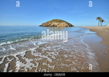 Playa de Nares am Morgen. Entlang der Küste von Mazarrón. Murcia. Spanien. Stockfoto