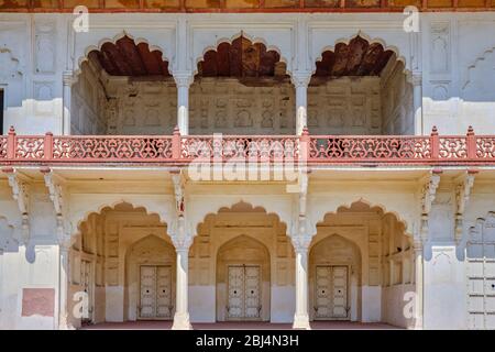 Diwan-i-Khas (Hall of Private Audiences) Pavillon in Agra Fort in Agra, Uttar Pradesh, Indien Stockfoto