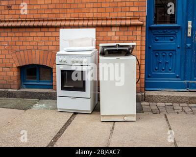 Alte Elektrogeräte, elektronische Entsorgung Stockfoto