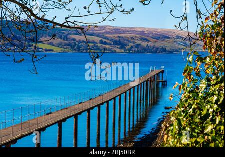 Pier, Rhu Bay, Blick vom Royal Northern & Clyde Yacht Club, Helensburgh, Gare Loch, Argyll and Bute, Schottland, Großbritannien Stockfoto