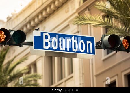 Bourbon Street Straßenschild hängt im französischen Viertel von New Orleans Louisiana USA Stockfoto