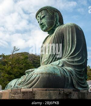 Der große Buddha von Kamakura, die zweithöchste Buddha-Statue aus Bronze in Japan Stockfoto