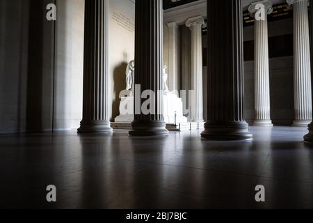 Das Lincoln Memorial ohne Menschen während der Sperrung. Stockfoto