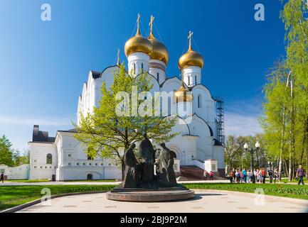 Jaroslawl, Russland - 8. Mai 2016: Himmelfahrts-Kathedrale der russischen orthodoxen Kirche, Yaroslavl Stockfoto