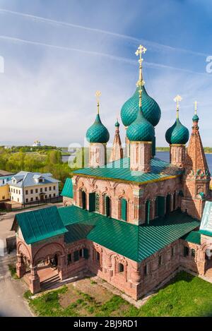 Jaroslawl, Russland - 8. Mai 2016: Kirche des Heiligen Johannes Chrysostomus in Jaroslawl. Es ist ein Teil der Tempel-Komplex in Korovniki, Russland, goldenen Ring von Russ Stockfoto