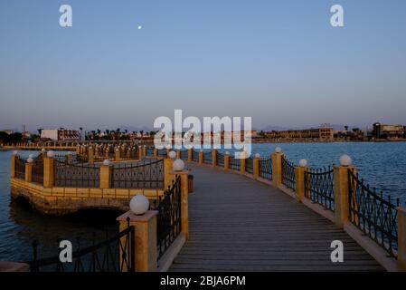 Hurghada / Ägypten - 21. Mai 2019: Hurghada, beliebter Badeort an der Roten Küste Ägyptens, im Morgengrauen Stockfoto