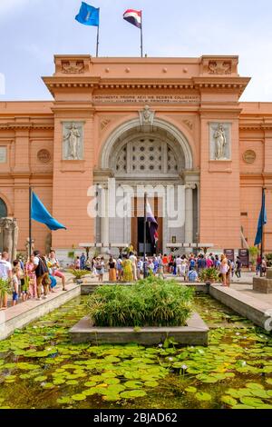 Kairo / Ägypten - 25. Mai 2019: Das Ägyptische Museum (Ägyptisches Museum) beherbergt die weltweit größte Sammlung von altägyptischen an Stockfoto