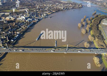 Rheinbrücke Neuenkamp, Autobahn A40, 07.20.2020, Luftaufnahme, Deutschland, Nordrhein-Westfalen, Ruhrgebiet, Duisburg Stockfoto