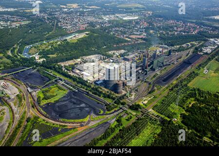 , Gasometer Hochbehälter auf dem Werksgelände der Kokerei Prosper in Bottrop, 19.07.2016 , Luftaufnahme, Deutschland, Nordrhein-Westfalen, Ruhrgebiet, Bottrop Stockfoto