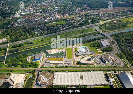 Freizeitzentrum in der Neuen Mitte Oberhausen mit Aquarium SEA LIFE Oberhausen, Theaterbühne Metronom Theater - Theater am Centro und Kino der Filmpalast Oberhausen im Centro, am chanel Rhein-Herne-Kanal in Oberhausen, 23.06.2016, Luftaufnahme, Deutschland, Nordrhein-Westfalen, Ruhrgebiet, Oberhausen Stockfoto