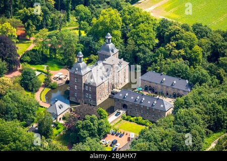 , Schloss Hugenpoet in Essen-Kettwig, 07.07.2016, Luftaufnahme, Deutschland, Nordrhein-Westfalen, Ruhrgebiet, Essen Stockfoto