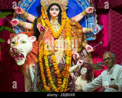 Navratri Festival Feiern verheißungsvolle neun Tage Festival Feier der Frau Stockfoto