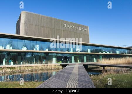 Wageningen Niederlande - 31. März 2020 - Bau von NIOO-KNAW auf dem Wageningen Universitätsgelände in Wageningen in den Niederlanden Stockfoto