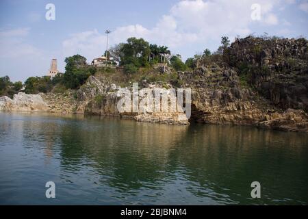 Narmada Fluss zwischen Marble Rocks, Jabalpur, Madhya Pradesh/Indien Stockfoto