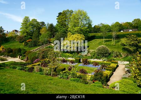 Blick auf den versunkenen Garten in Calverley Grounds, Royal Tunbridge Wells, Kent, England Stockfoto