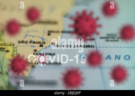 Covid-19 Ausbruch oder neues Coronavirus, 2019-nCoV, Virus auf einer Karte von Brasilien. Covid 19-NCP-Virus: Ansteckung und Ausbreitung von Krankheiten in RIO DE JANEIRO Stockfoto