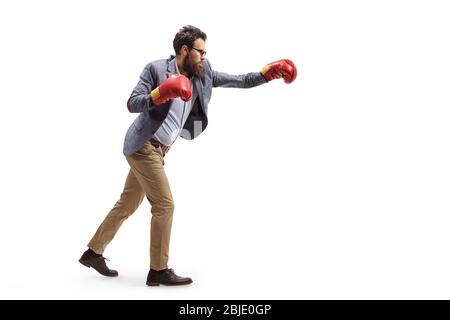 Mann in formellen Kleidung Boxen mit Handschuhen isoliert auf weißem Hintergrund Stockfoto
