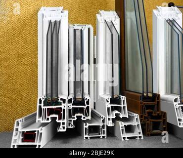 Set von Fensterprofilen im Shop Stockfoto