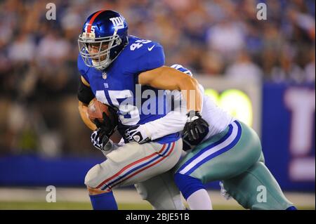 05. September 2012: New York Giants laufen zurück Henry Hynoski (45) trägt den Ball während eines NFL Matchup der Woche 1 zwischen den Dallas Cowboys und New Yor Stockfoto