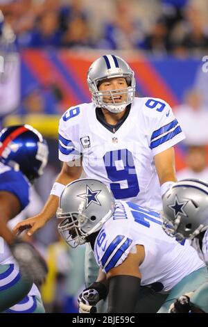 05. September 2012: Dallas Cowboys Quarterback Tony Romo (9) während eines 1. NFL Matchup zwischen den Dallas Cowboys und New York Giants bei Metlife Stad Stockfoto