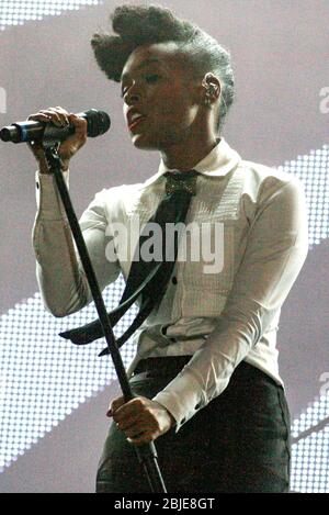 RIO DE JANEIRO, 29.09.2011: Janelle Monáe tritt am vierten Festivaltag auf der Hauptbühne des Rock in Rio IV auf. (Néstor J. Beremblum) Stockfoto
