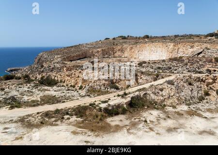 Überreste des Steinbaus in der Nähe von Mnajdra Tempel, Qrendi, Malta Stockfoto