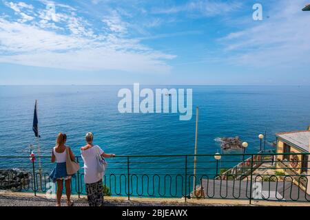 Bogliasco, Italien - 20. August 2019: Ligurische Küste in Bogliasco bei Genua, Ligurien, Italien Stockfoto