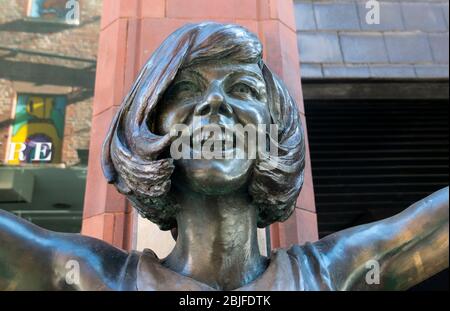 Cilla Black Statue auf die Mathew Street in Liverpool Stockfoto