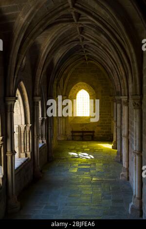 Kreuzgang der Kathedrale von Evora - Claustro da SE - in Portugal Stockfoto