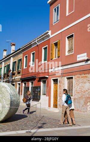 Glasskulptur in der Bressagio Straße, Insel Murano, Venedig, Italien, Europa Stockfoto