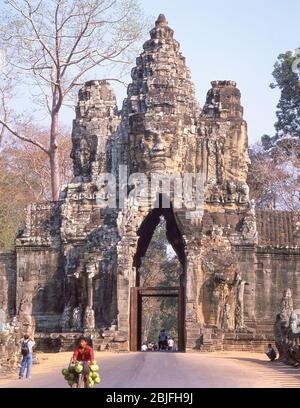 Südtor von Angkor Thom, Siem Reap, Königreich Kambodscha Stockfoto