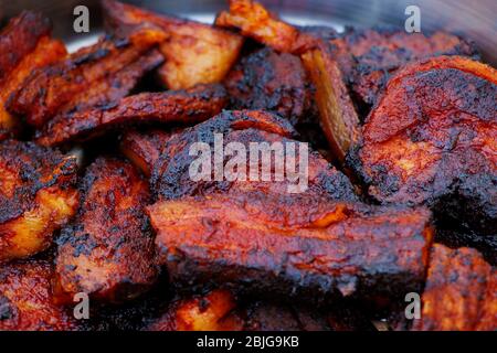 Honig und Paprika glasiert Grill Schweinebauch Stockfoto