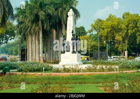 Delhi / Indien - 2. Oktober 2019: Teen Murti war Memorial der kaiserlichen Service Kavallerie Brigade in Neu Delhi, Indien Stockfoto