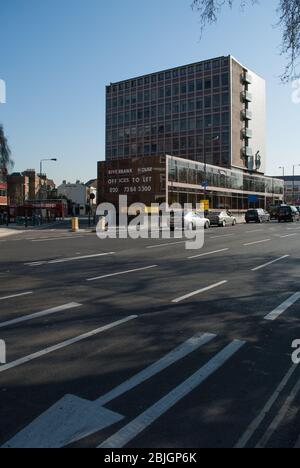 Premier Inn, 3 Putney Bridge Approach, Fulham, London SW6 3JD Stockfoto