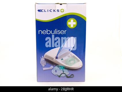 Alberton, Südafrika - ein Vernebler, der von Klicks isoliert auf einem klaren Hintergrundbild mit Kopierraum im horizontalen Format erhältlich ist Stockfoto