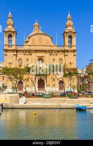 Ansicht der St. Joseph Pfarrkirche in Msida, Malta Stockfoto