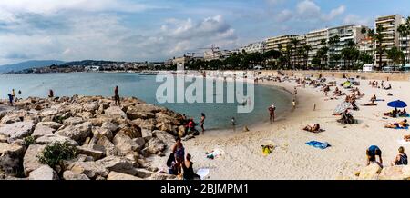 Strand von Cannes Gazagnaire, Cote d'Azur, Provence, Frankreich. Stockfoto
