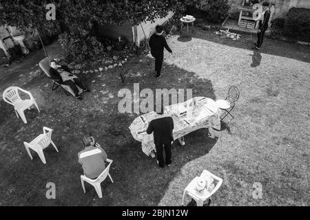 Italien, Casorezzo, Osterfamily Barbecue während des Coronavirus Stockfoto