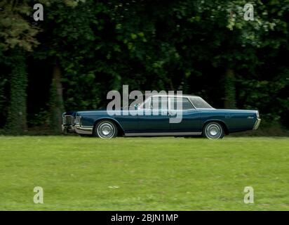 1969 Lincoln Continental Classic American Luxusauto mit "Clap Hands" Stockfoto