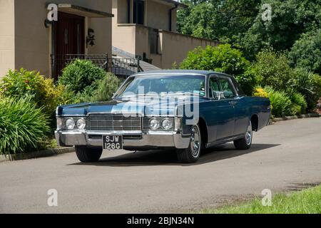 1969 Lincoln Continental Classic American Luxusauto mit "Clap Hands" Stockfoto