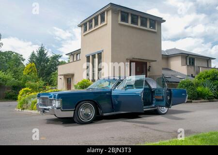 1969 Lincoln Continental Classic American Luxusauto mit "Clap Hands" Stockfoto